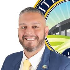 In the Arena: Challenges, Failures, and Triumphs of Leadership: Flores, Dr.  Jonathan Brian: 9798305695342: Amazon.com: Books