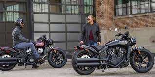 The scout bobber's handlebars are also more swept back, cycle world reports, and its footpegs are moved rearward compared to the standard bike. Scout Bobber Sixty Indian Motorcycles Saudi Arabia