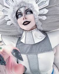 White Diamond🤍💎 🤍Cosplay & Made by IG@natylikespizza #stevenuniverse  #stevenuniversecosplay #whitediamond #whitediamondcosplay #su #sucosplay  #whitediamondsu #thediamonds #cosplay #cosplayer #handmadecosplay  #cartoonnetwork #crystalgems #cosplaygirl