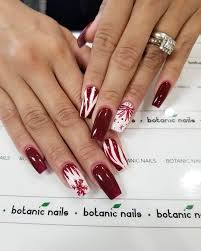 The matte color of the maroon polish makes the entire design look even more elegant. 50 Sultry Burgundy Nail Ideas To Bring Out Your Inner Sexy In 2021