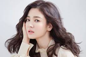The fastest korean entertainment news. Tips Kulit Wajah Glowing Dari Song Hye Kyo Dan Artis Korea Lainnya