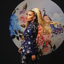 İrem 5 yaşında iken anne. Irem Derici Albums Songs Playlists Listen On Deezer