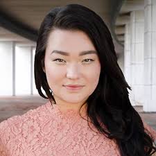 Lisa Marie Hogan, mezzo-soprano