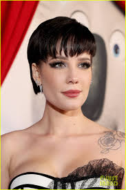 Reese Witherspoon, Tori Kelly & Scarlett Johansson All Wore Pink To 'Sing  2' Premiere in LA!: Photo 4677923