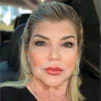 Donna Ivins's Instagram, Twitter & Facebook