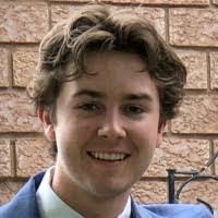 Ellen Lundy's Instagram, Twitter & Facebook