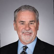 Lisa Hodson's Instagram, Twitter & Facebook