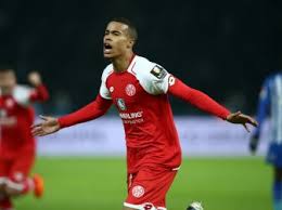 Join the discussion or compare with others! 1 Bundesliga Als Depay Ersatz Lyon Mit Interesse An Robin Quaison News Fussballdaten