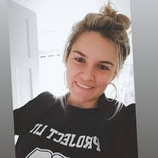 Madeline Kimball's Instagram, Twitter & Facebook