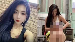 山东烟台火遍全网的榜一大哥金钱诱惑烧烤店老板娘王木木成功调教自慰裸聊[3v-27m] | 精选Porn