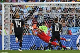 Lionel Messi Fails To Score The Day After Rival Ronaldo S Hat Trick Lionel Messi Soccer World Cup 2018 Soccer World