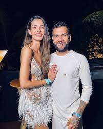 6 eylül 1993'te doğan i̇spanyol güzel, modellik yapıyor. Daniel Alves E Joana Sanz O Casal Mais Estiloso Do Futebol Mundial Fotos R7 Fora De Jogo