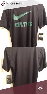 Achetez en toute sécurité et au meilleur prix sur ebay, la livraison est rapide. Nike Boston Celtics Dri Fit T Shirt Black Nwt Nike Nba Boston Celtics Swoosh Team T Shirt Black Small Nwt 100 Aut Dri Fit T Shirts Black Shirt Team T Shirts