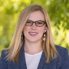 Amelia Stillwell's Instagram, Twitter & Facebook