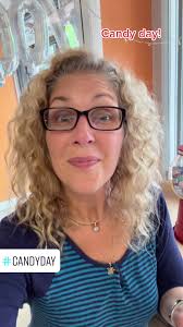 Candy Day: Discover French Burnt Peanuts!