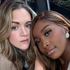 Lorrana leaves the Merrifields after giving birth