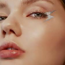 Northskull Woman Inspiration Lightning Strikes Every Time She Moves Northskullwoman Jewellery Designinspirat Eye Makeup Trendy Eyeshadow Party Makeup