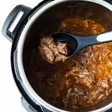 Combine barbeque sauce and broth together in a bowl; Instant Pot Bbq Beef Bbq Beef Homemade Sauce Recipes Cooking Chuck Roast