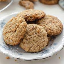 Here's a classic, chewy oatmeal cookie! Sugar Free Oatmeal Cookies Low Carb Keto Low Carb Maven