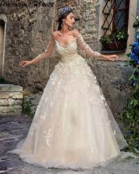 Acquista la nostra selezione di abiti da sposa. Abiti Da Sposa Cinesi