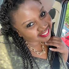 How to create a wedding hashtag combining first and last names?