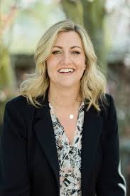 Amanda Shone Real Estate Associate in Sonoma California