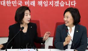 여당은 뭐 박주민이 지역구 버리는 리스크안고 출마 안할거에요. ê¹€ì§„ì•  ë‚˜ê²½ì› ì˜ˆëŠ¥ ì¶œì—°ì— ì„œìš¸ì‹œìž¥ ì•„ë‚´ì˜ë§› ìœ¼ë¡œ í• ê±´ê°€ ì¤'ì•™ì¼ë³´