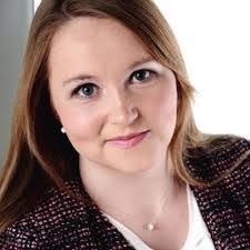 Caroline Knoll's Instagram, Twitter & Facebook