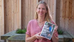 She holds 46% of the company's shares. Vaude Chefin Antje Von Dewitz Veroffentlich Ihre Biografie Special Make2020 W V