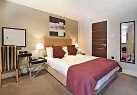 5 minutes walk to either city centre or train station. Compact Rooms Duke Of Normandie Hotel Duke Of Normandie Hotel
