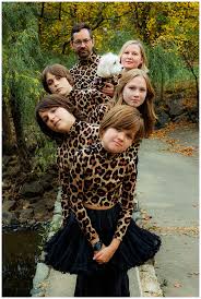 Awkward Family Photos in Baltimore - Emily Chastain Photography | Wedding  Photographer