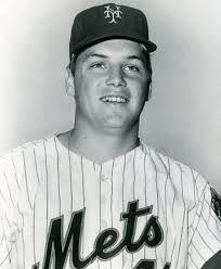Mets change franchise direction by signing Seaver