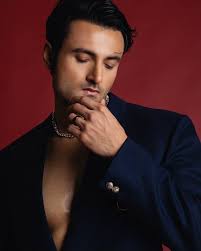 In a world full of trends, BE TIMELESS. 🔗 Style: @arihant.rao_ Clicks:  @shotbydwv Makeup and hairdo: @shiviofficialshivangi #photooftheday  #instagood #photography #style #instagram #fashionstyle #moda #look #music  #mood