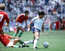 Puedes ver la posición de estos dos equipos en la tabla de clasificación de la europa. Francia Hungria 86 Football Sports Running