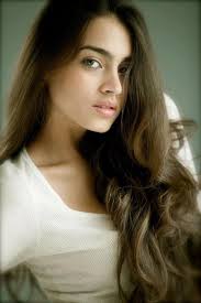 Laura Archbold....Preciosa ,Bella Colombiana