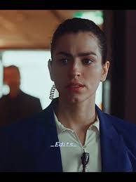 Crystal Walls's Instagram, Twitter & Facebook