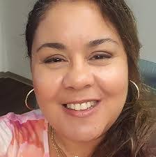 Sandra Teniente's Instagram, Twitter & Facebook