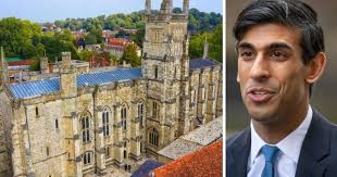 Winchester College: PM's old teacher says he won't vote for him
