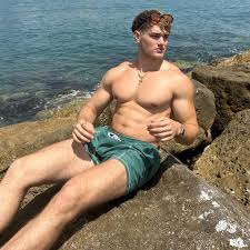 malecelebhub 🇬🇧🏴󠁧󠁢󠁥󠁮󠁧󠁿 on X: JOEL KIRBY joelkirby  t.co1KnRQGG00y  X