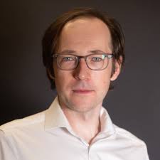 Investiture Ceremony To Celebrate Distinguished Professors, Donors