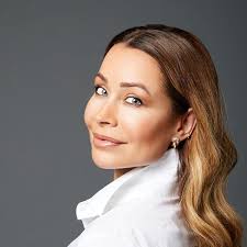 40 Lessons: What the New Entrepreneurs Can Teach Us About Technology,  Geopolitics & the Coming Reformation: Michel, Nadia: 9798986528304:  Amazon.com: Books