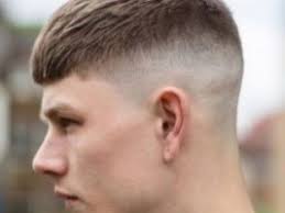 Side bangs give this cool look some extra snazzy style, and paired with light lips it's a killer look for fall/winter. Cool Haircuts For Men