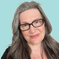 Nicole Stowe's Instagram, Twitter & Facebook