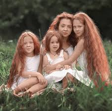 Photographer Captures The Beauty Of A Redhead Family Redheads Red Hair Glowing Radiant Skin