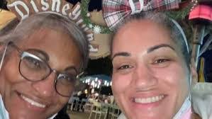 Simone Downs's Instagram, Twitter & Facebook