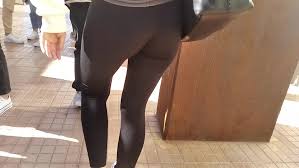 College girl in leggings adjust her thong two times - ThisVid.com