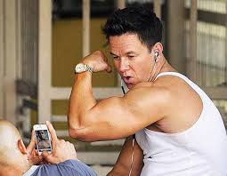 It really wasn't intended to be a comedy but the characters just did too many dumb mark wahlberg worked with top nutritionists to make his brand of supplements, called marked. Pain And Gain Mark Wahlberg S Workout Routine For His New Role Trial And Lift