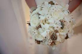 Wedding hands wedding day chic wedding gold wedding wedding shoes wedding table wedding seating october wedding purple top 10 stunning white and green bouquets. Wedding Bouquets White And Gold Chez Chicago Wedding Venue
