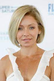 15 Short Hairstyle For Older Women Older Women Hairstyles Womens Hairstyles Modern Short Hairstyles