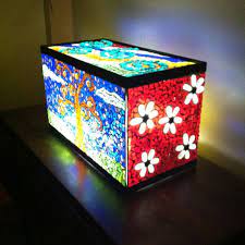 They key is to repurpose old furniture and decor items and to learn to see them in new ways. Pin By Zan Edmonds On Mosaic Old Fish Tank Diy Fish Tank Glass Fish Tanks